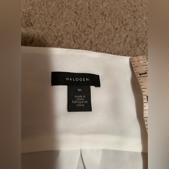 Halogen Women’s New White Blouse Top Size M V Neck Wrap pleated High-Low edge - Picture 3 of 10